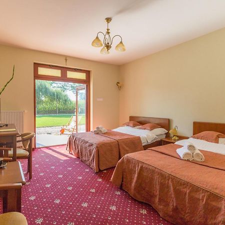 Gospoda Pazibroda Maków Mazowiecki Habitación foto